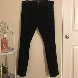 Men’s black ripped hollister jeans!